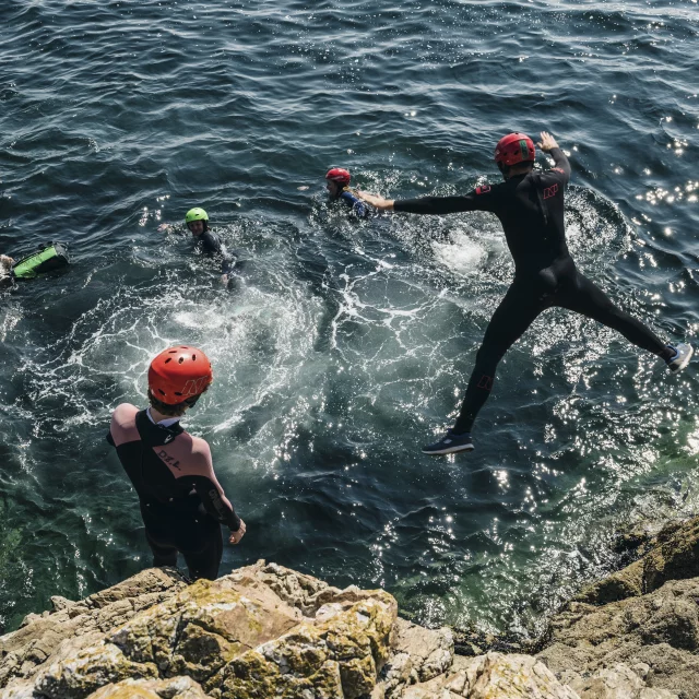 Presqu'Ile de Crozon - Morgat - Coasteering