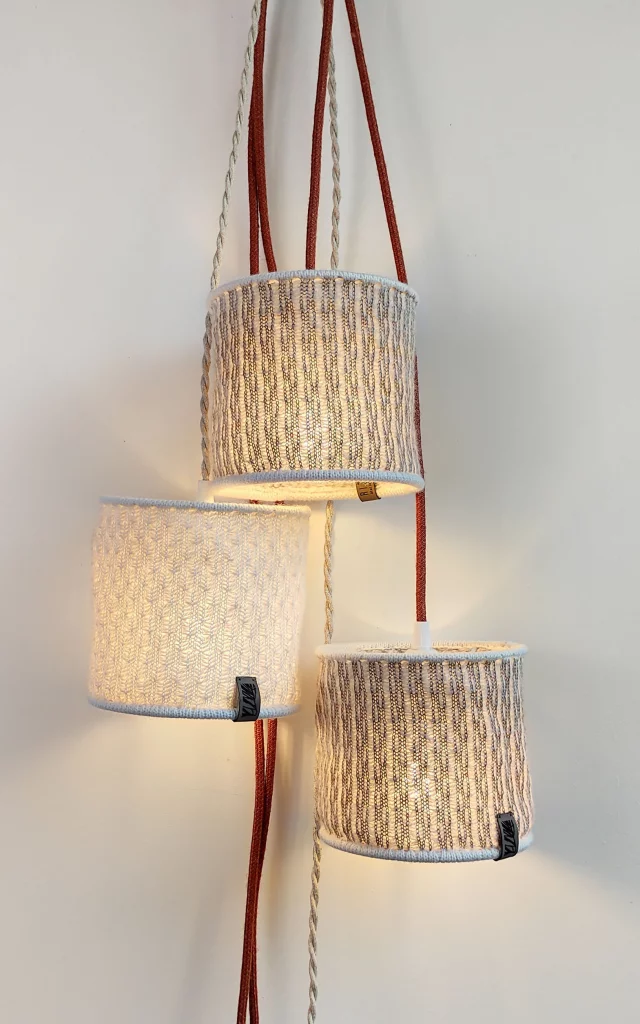 Bon Repos Sur Blavet Lampes Baladeuses En Maille Tricotee Rizom Mona Louise Gillet